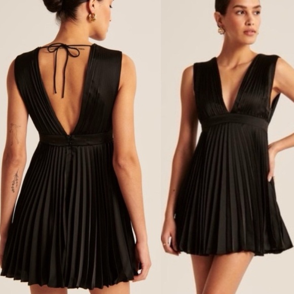 NWT Abercrombie and Fitch A&F Plunge Pleated Mini Dress - Picture 6 of 6